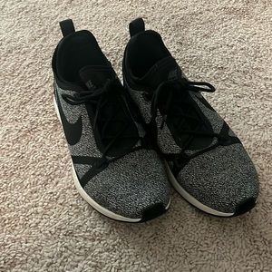 Women’s Nike size 7.5